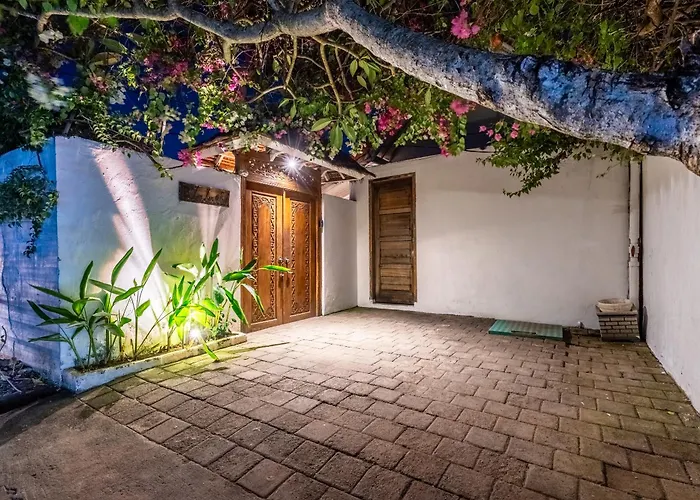 Villa Kura Kura - Newly Renovated 4bdrs Center Bingin Uluwatu (Bali)