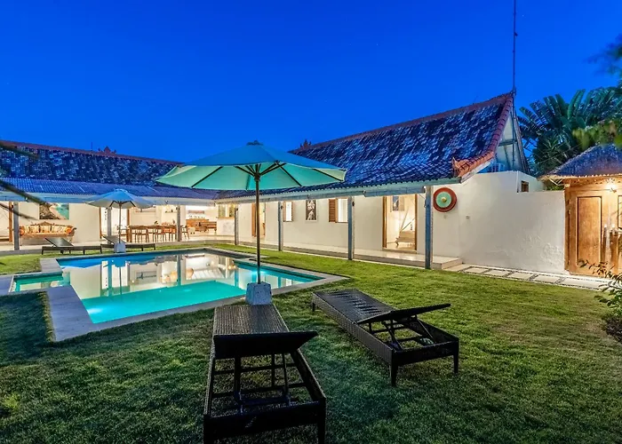 Kura Kura - Newly Renovated 4bdrs Center Bingin Uluwatu (Bali)