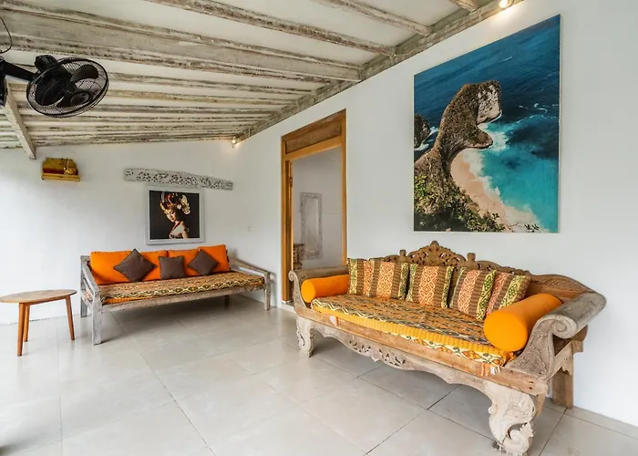 Kura Kura - Newly Renovated 4bdrs Center Bingin Villa Uluwatu (Bali)